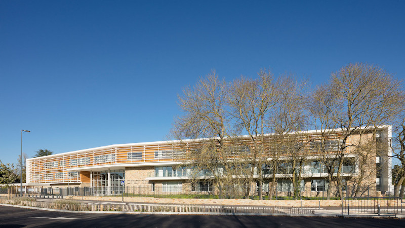 In Nort-sur-Erdre, the Isabelle Autissier college, of Epicuria